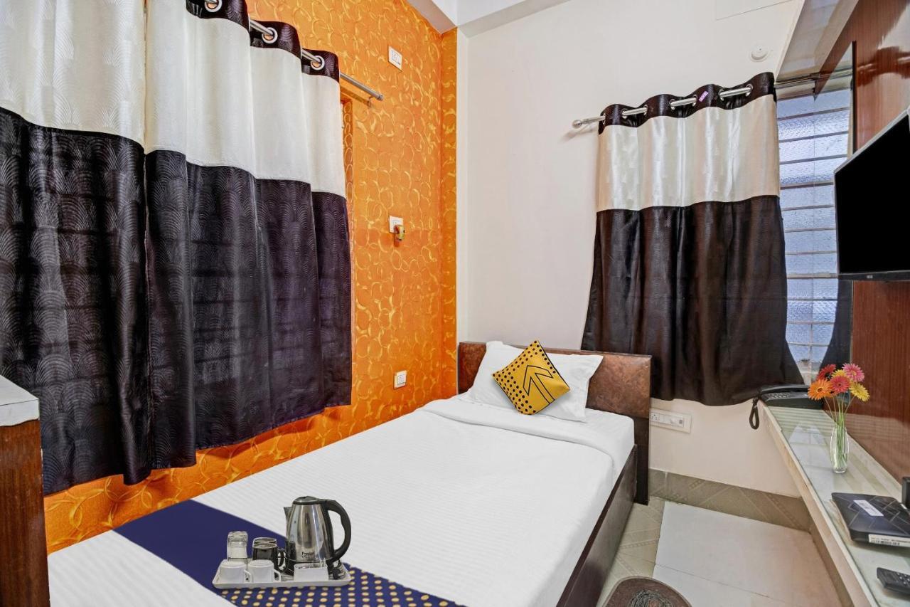 Spot On Hotel Stay In Koch Bihār Kültér fotó